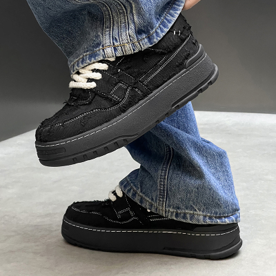 黑色厚底低帮男板鞋春季新款百搭