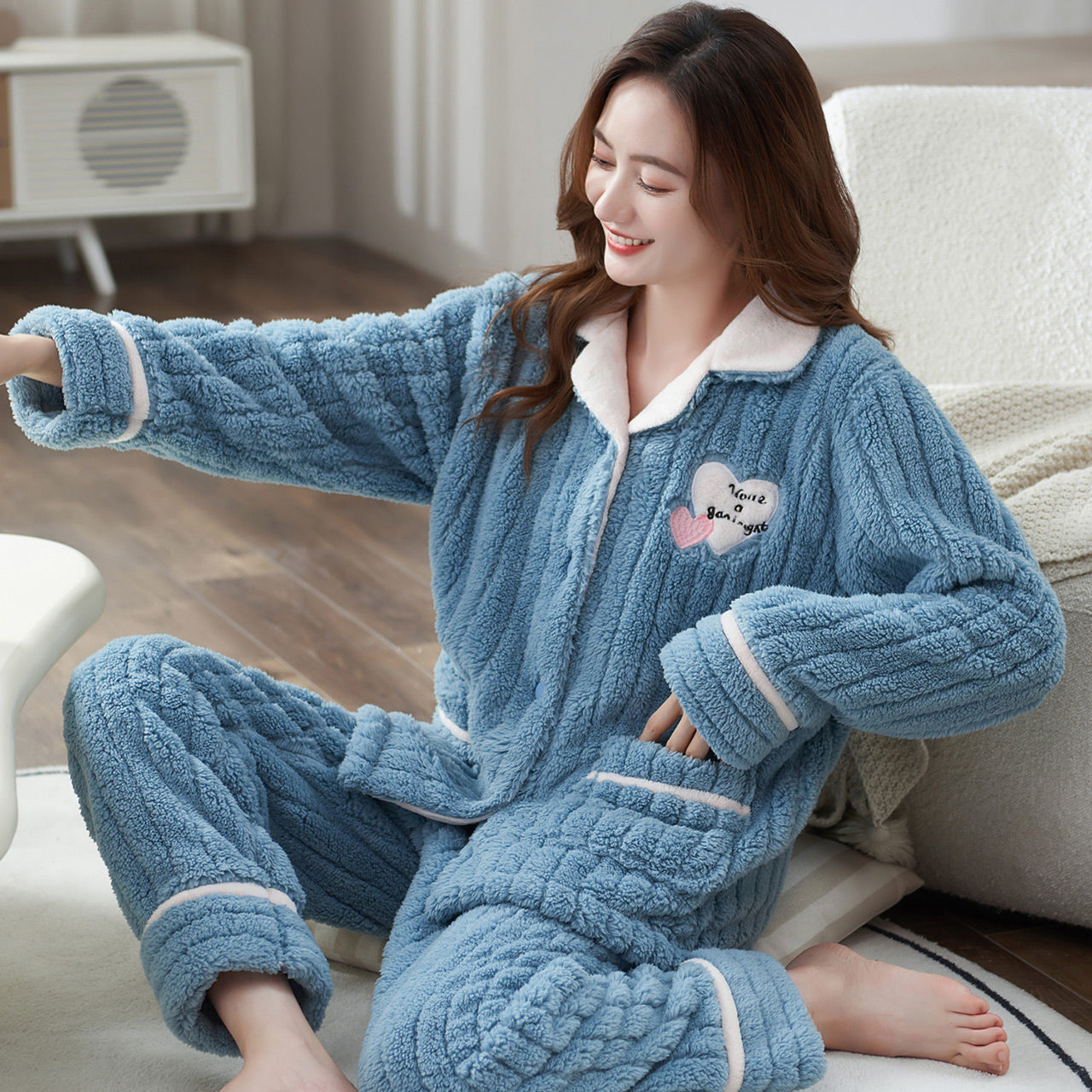 秋冬款睡衣女加厚法兰绒
