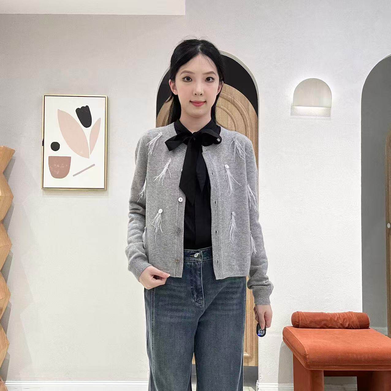 伊芙丽女士时尚休闲开衫1GA132341