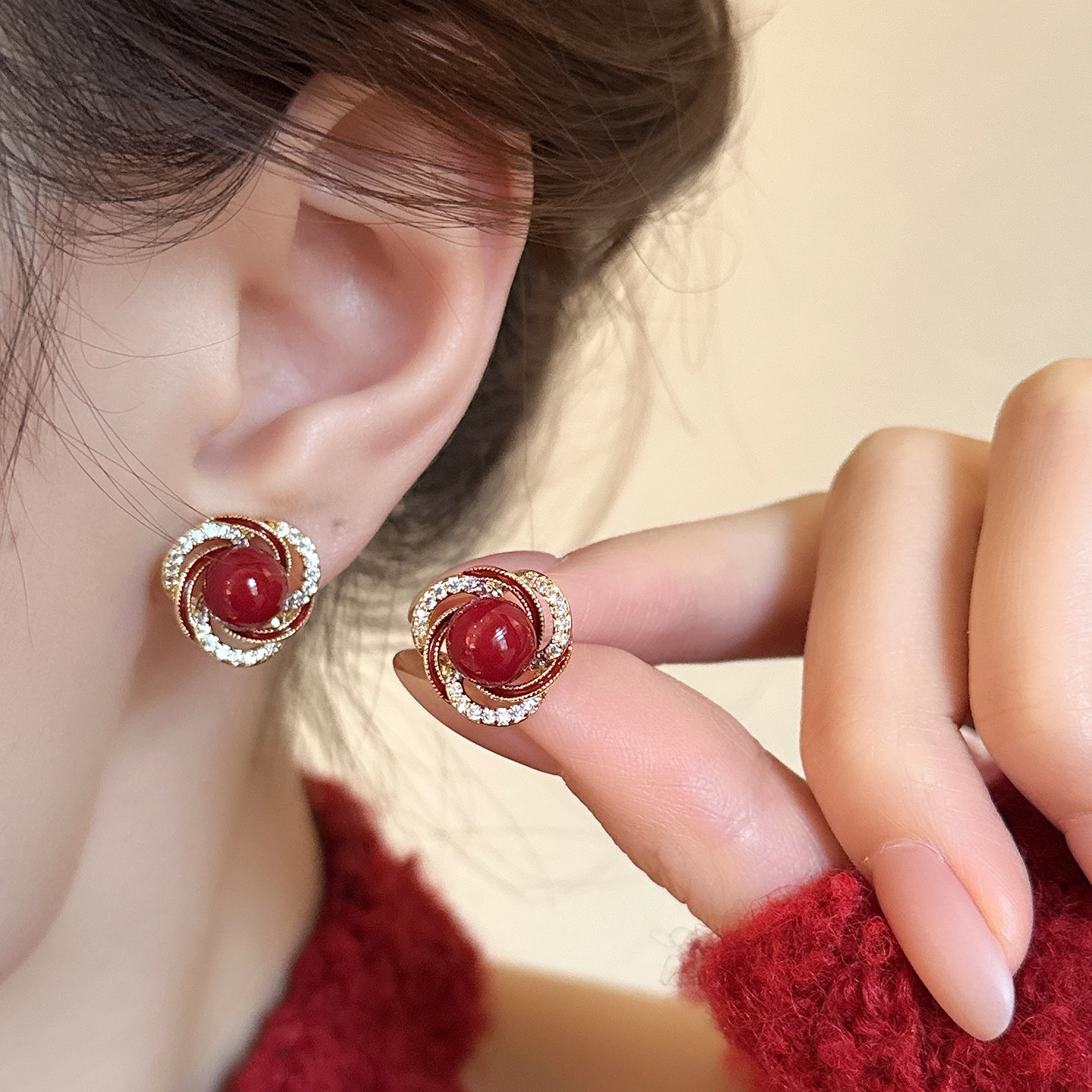 2025新款爆款红色珍珠耳钉女小巧精致耳环轻奢高级感气质大气耳饰,饰品/流行首饰/时尚饰品新,耳钉,淘宝优惠券,粉丝福利购,淘宝优惠卷