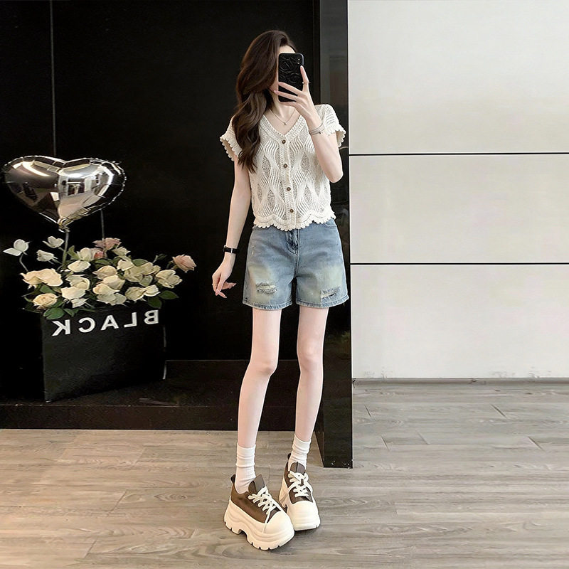 韩系高知穿搭一整套女夏高级感镂空短袖针织衫破洞牛仔5分裤套装