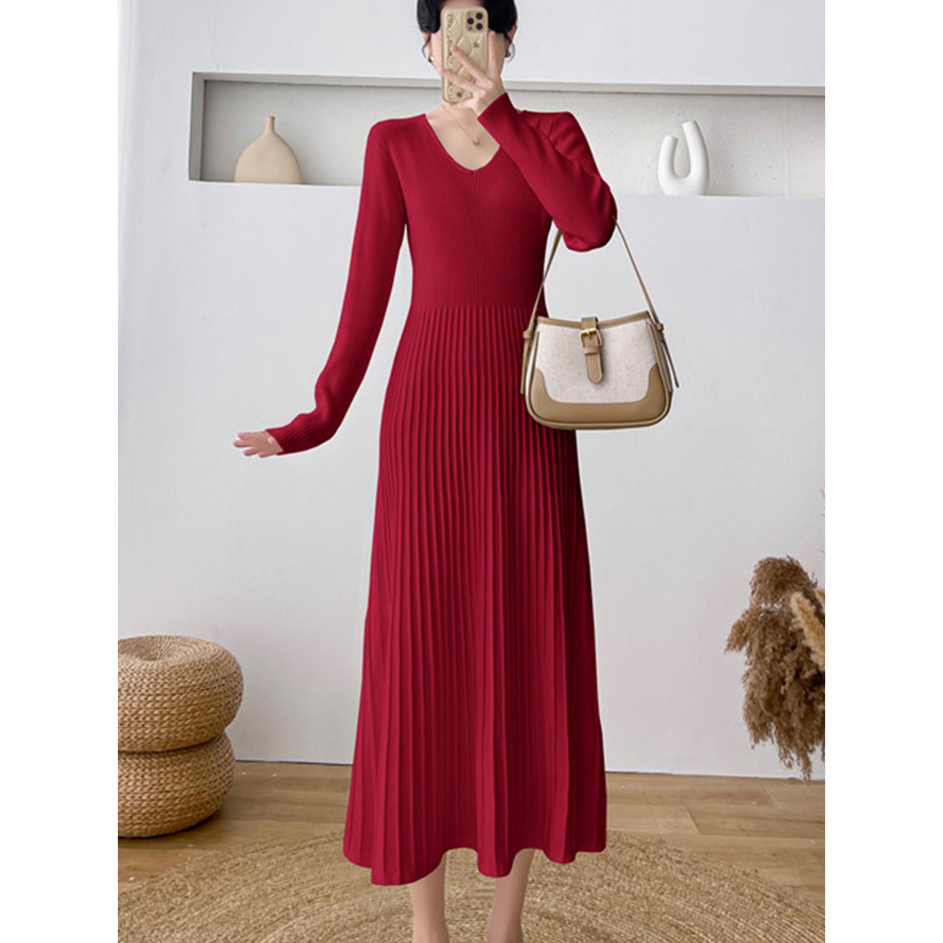 ROUMIKL配大衣的针织连衣裙女秋冬气质名媛高级感收腰内搭a字毛衣