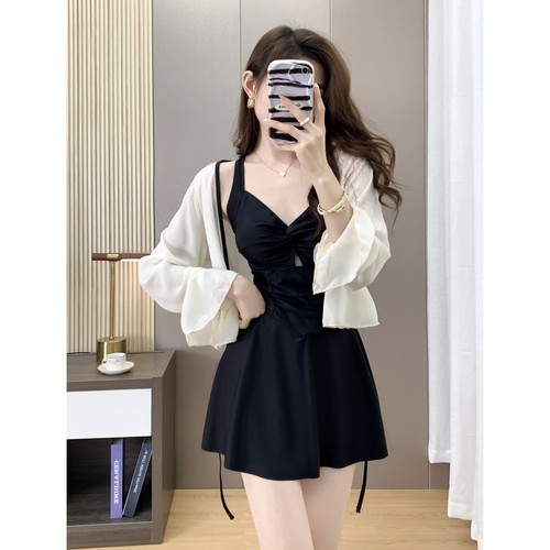 泳衣女带罩衫长袖连体遮肉显瘦