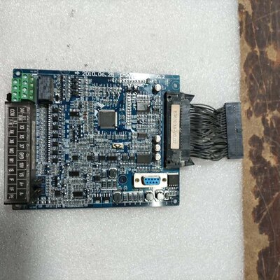 议价EM303A-2810B变频器主板件成色还可以有点可维修