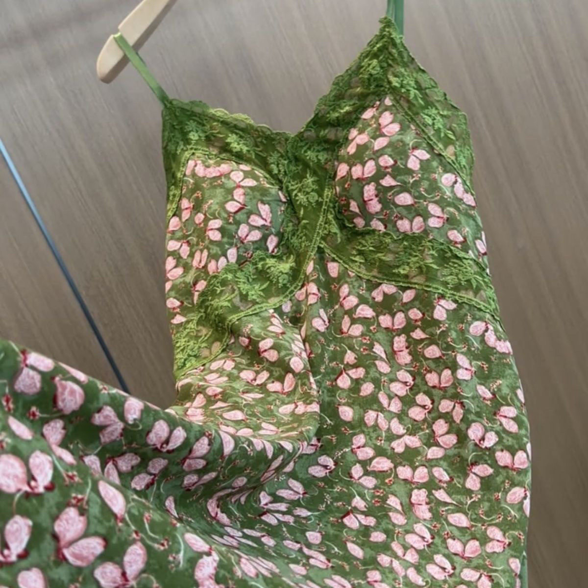 夏季蕾丝带胸垫吊带睡裙家居服女