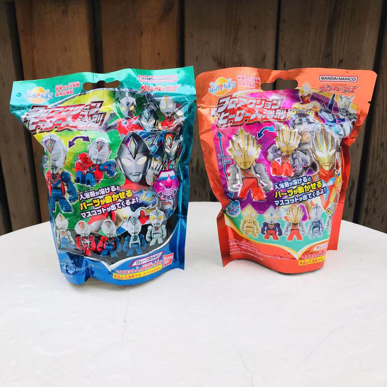 日本儿童宝宝奥特曼泡澡球沐浴球卡通浴球内藏玩具盲袋1个球新版