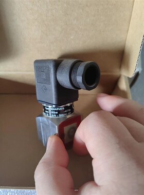 trafag 8264.81.2518 压力传感器 全新原装
