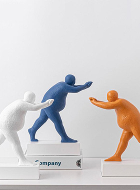 现代简约彩色推手人物艺术书靠摆件售楼部雕塑客厅书房书档装饰品