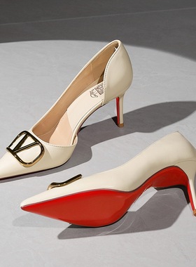 6266-K117欧美风性感高跟鞋金属V扣尖头浅口侧镂空细跟一脚蹬女鞋