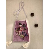 方一维 树莓钉珠刺绣流苏丝绒斜挎包