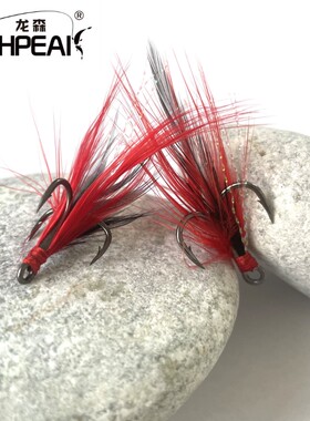 10枚路亚血槽三本钩红色羽毛加强锋利6/8/10号绑毛鱼钩高碳钢
