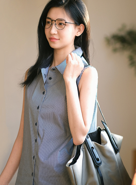 那禾2025春季新品棉感无袖蓝格衬衫宽松女上衣ND51CM0207