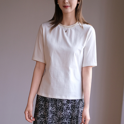那禾新品圆领极简收腰棉感中袖T恤女NW61TY1946