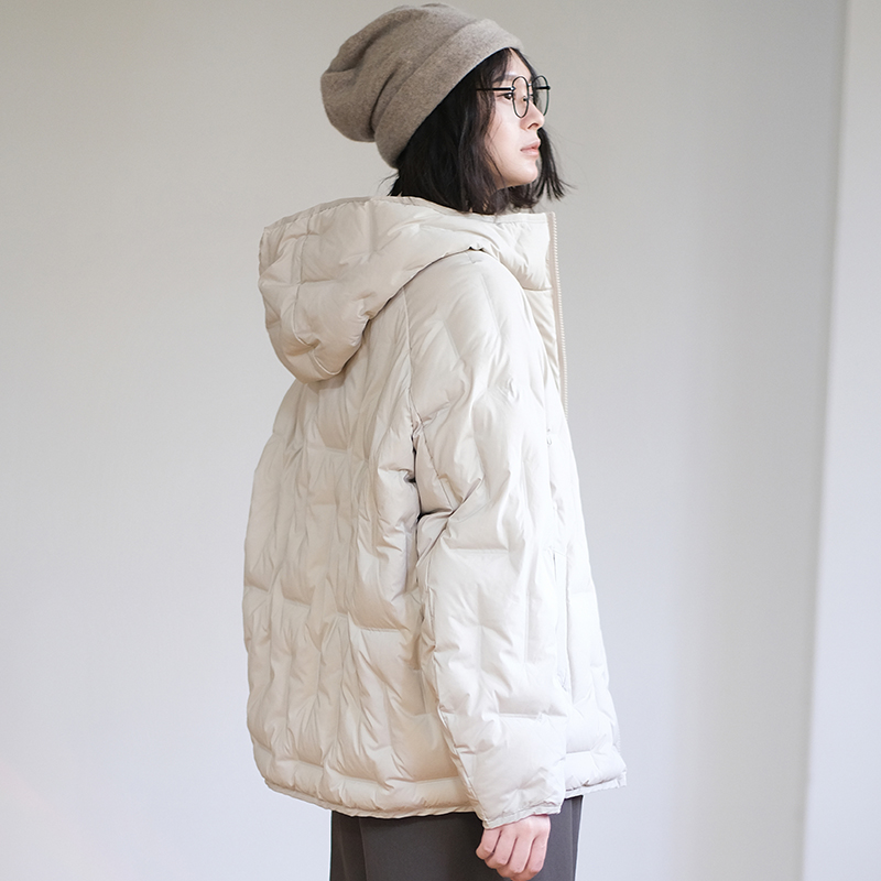 那禾新品短款连帽白鸭绒羽绒服时尚百搭上衣女NW54RR0104