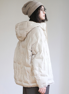 那禾新品短款连帽白鸭绒羽绒服时尚百搭上衣女NW54RR0104