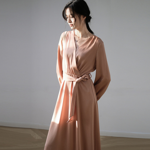 那禾女装夏季新品醋酸小V领简洁大方连衣裙长裙NW11LQ0128