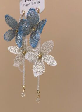 手作刺绣蓝色撞色花朵耳钉女夸张海边耳环度假风2026新款耳夹耳饰