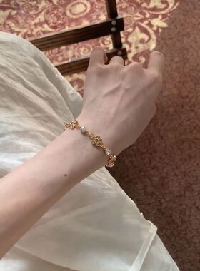 复古茶色小花手链女精致细碎小花细链温柔轻奢小众手饰ins