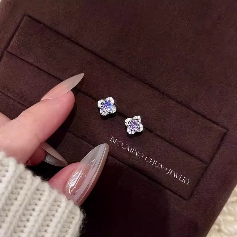 新款设计温柔精致耳钉