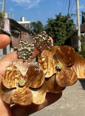 法式慵懒感花朵耳钉女小众独特夸张显脸小耳环2024年新款绝美耳饰