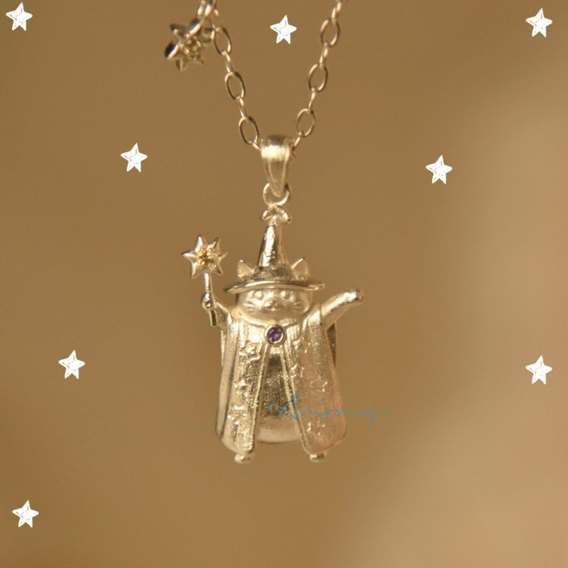 可爱巫师柯南魔法设计吊坠猫咪小众项链高级秋冬个性锁骨链项链