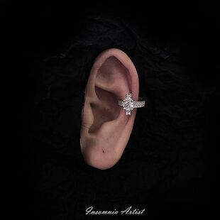 失眠艺术家 无耳洞耳骨夹高级镶钻双色中性耳夹 十字星环