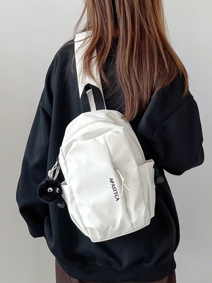 胸包女2023新款潮牌女小众