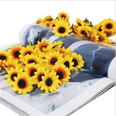 100pcs Lifelike Artificial Plastic Yellow Sunflower Heads Ho