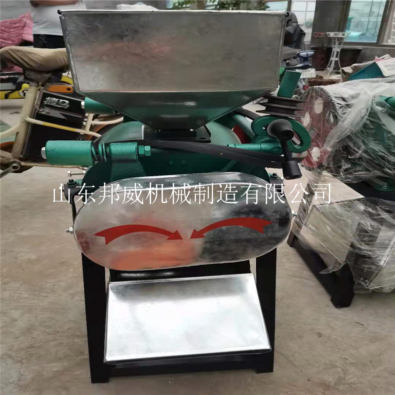 养殖专用玉米饲料破碎机对辊式花椒种子压扁机酿酒高粱粮食粉碎机