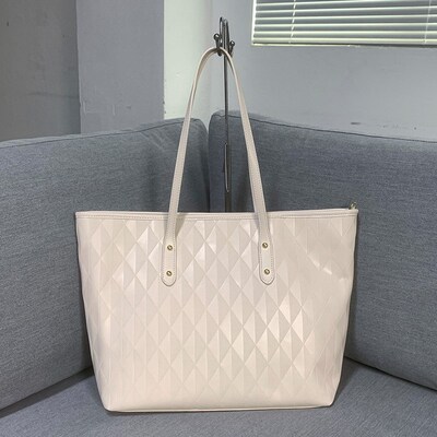 单肩托特包女2024新款大容量高级感大学生上课通勤包大包包硬挺