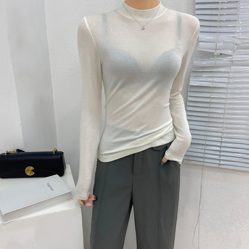 白色半高领打底衫女长袖薄款