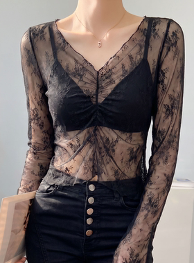 黑色v领蕾丝上衣女新款网纱罩衫