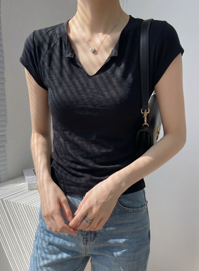 黑色正肩v领短袖女夏季轻奢高级感新款半开领薄款微透修身上衣t恤