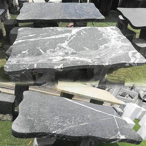 厂家现货方形青石石桌石凳户外庭院公园广场休闲石椅子茶台一套