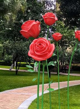 户外仿真花朵雕塑玻璃钢玫瑰花植物摆件网红景区引流打卡拍照装饰