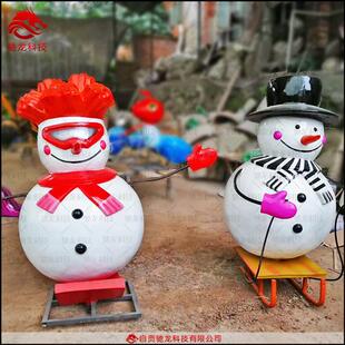 圣诞节雪人雕塑商场景区美陈道具玻璃钢雕塑树脂模型定制