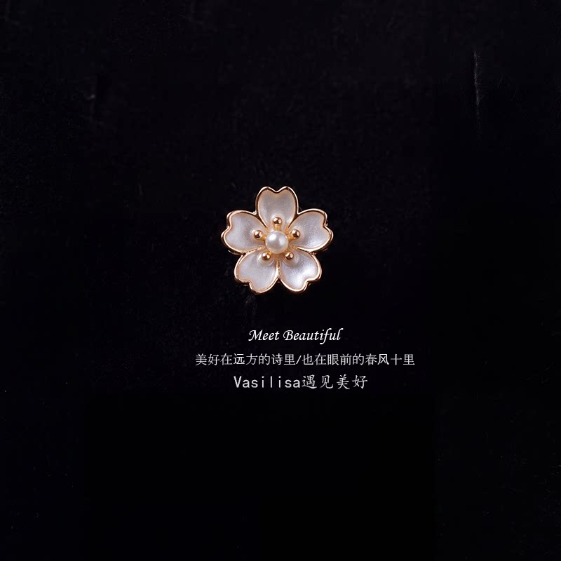 白色花朵小胸针开衫v领口防走光固定扣西装外套胸花扣仙女风优雅
