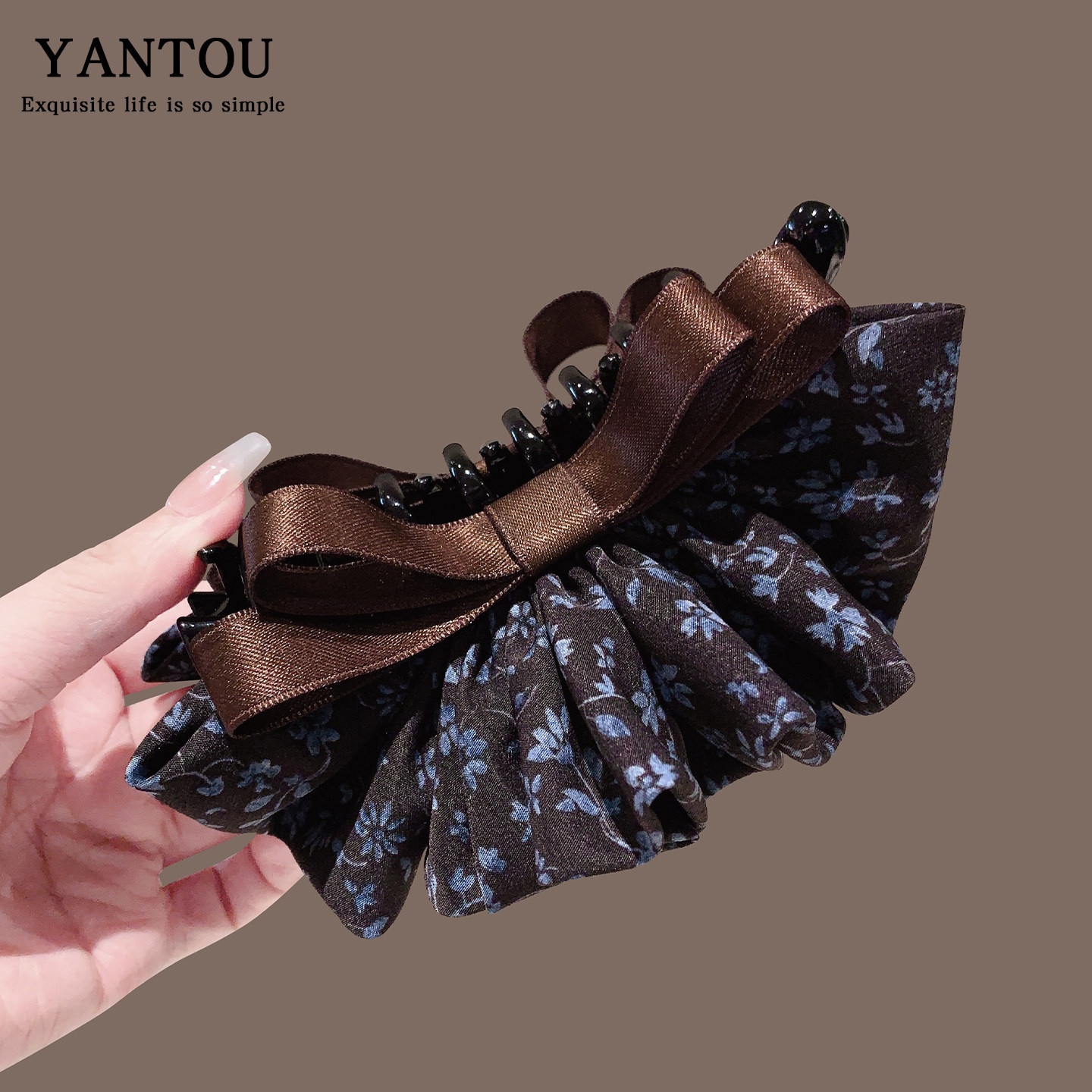 甜美风蓝色碎花小花苞蝴蝶结褶皱高品质缎面扭扭夹百搭布艺香蕉夹