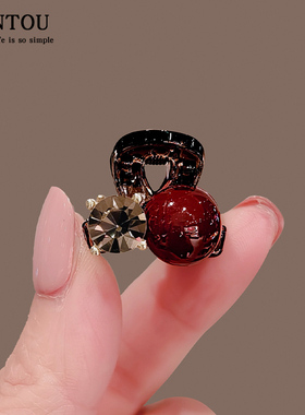 红色珍珠迷你小抓夹女前额侧边小夹子2024新款刘海夹水钻发夹发饰