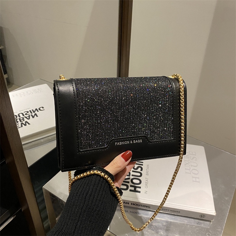 2024新款时尚链条单肩斜挎包小众百搭气质腋下包通勤小方包冬季女