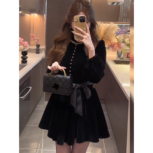 富家千金黑色丝绒连衣裙2025年秋冬新款生日礼服年会短裙裙子女装