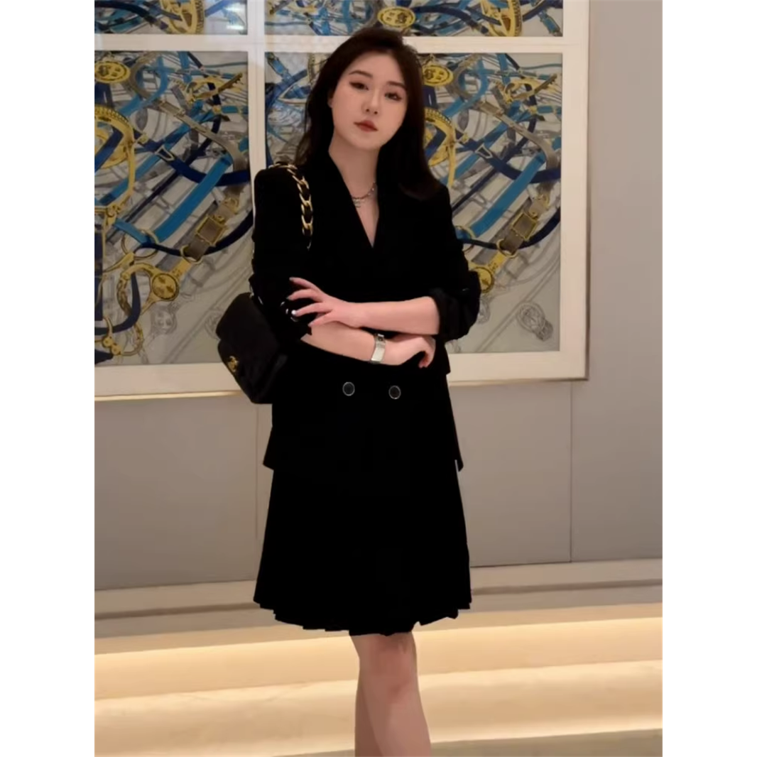 大码气质高级感正肩西装连衣裙春季新款胖mm遮肚显瘦垂感小裙子女