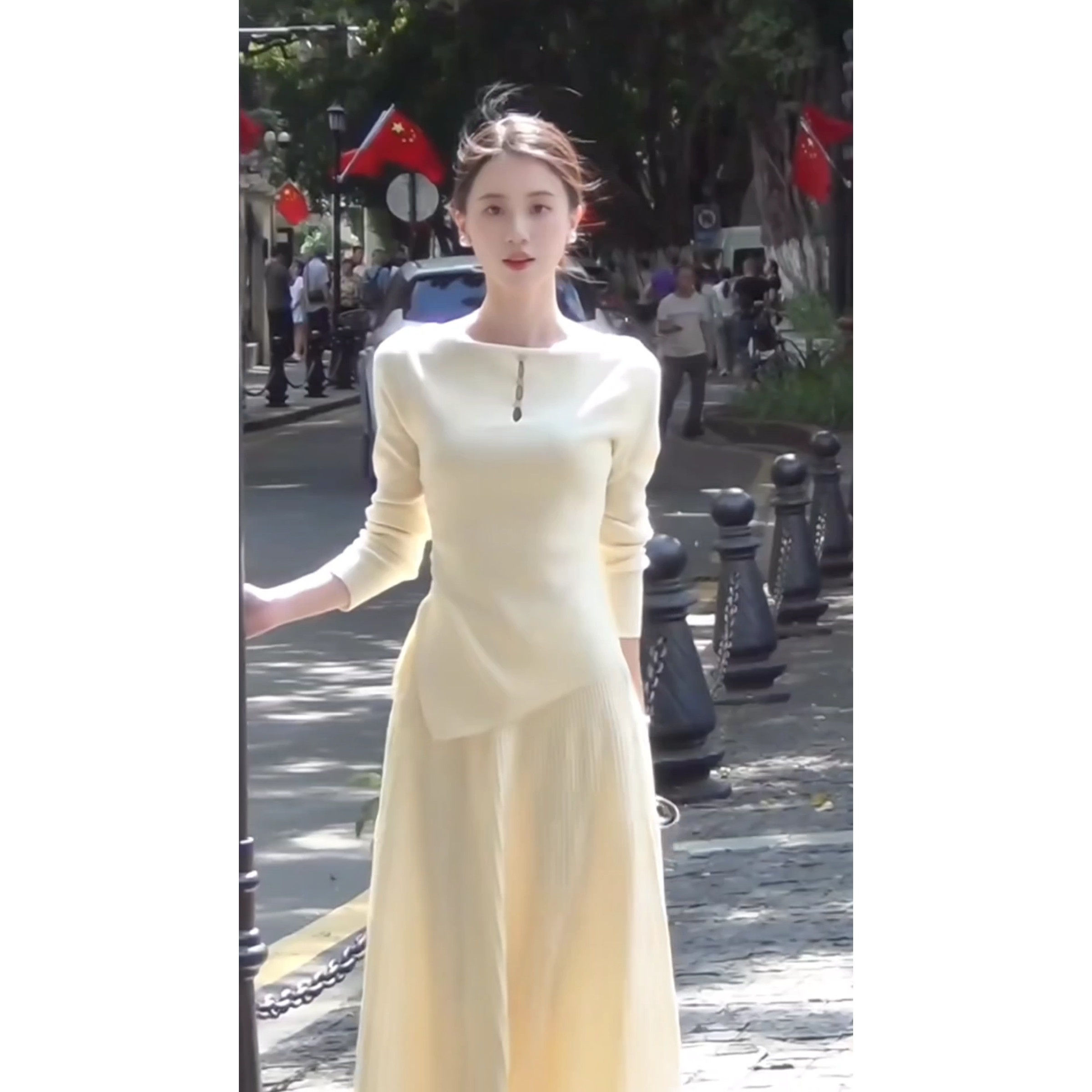 法式气质温柔风针织连衣裙子女秋冬季2025新款小个子斜肩套装长裙