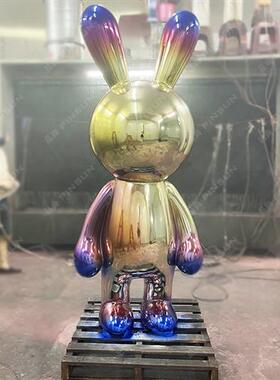 现代玻璃钢卡通兔子动物雕塑酒店会所大堂软装饰别墅美陈摆件定制