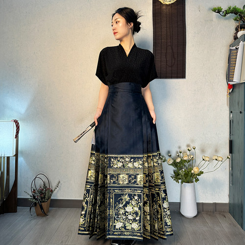 青渊汉服马面裙夏季新品重工妆花