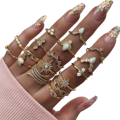 Exaggerated rhinestone gemstone 17pc finger knuckle ring set