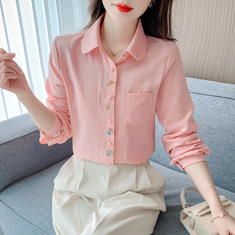 甜美洋气绣花衬衣春秋新款女装时尚刺绣衬衫女全棉polo领长袖上衣