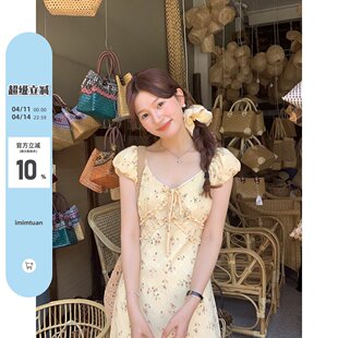 陆小团团法式系带碎花连衣裙春季新款韩系温柔设计感气质漂亮裙子