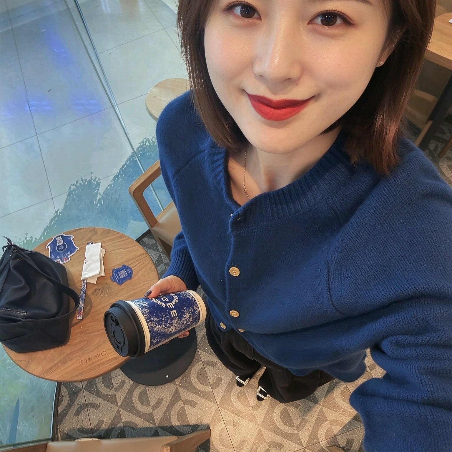 秋冬蓝色显瘦针织开衫女外套修身
