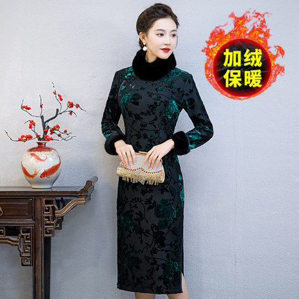 提花旗袍女秋冬季加绒保暖长款2024年新款可拆卸毛领妈妈国风大码